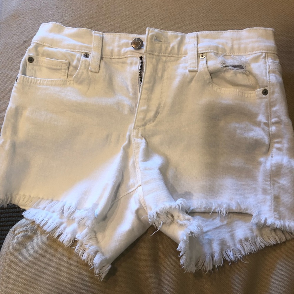 Joe’s Ozzie style 4” inch white cut off shorts
